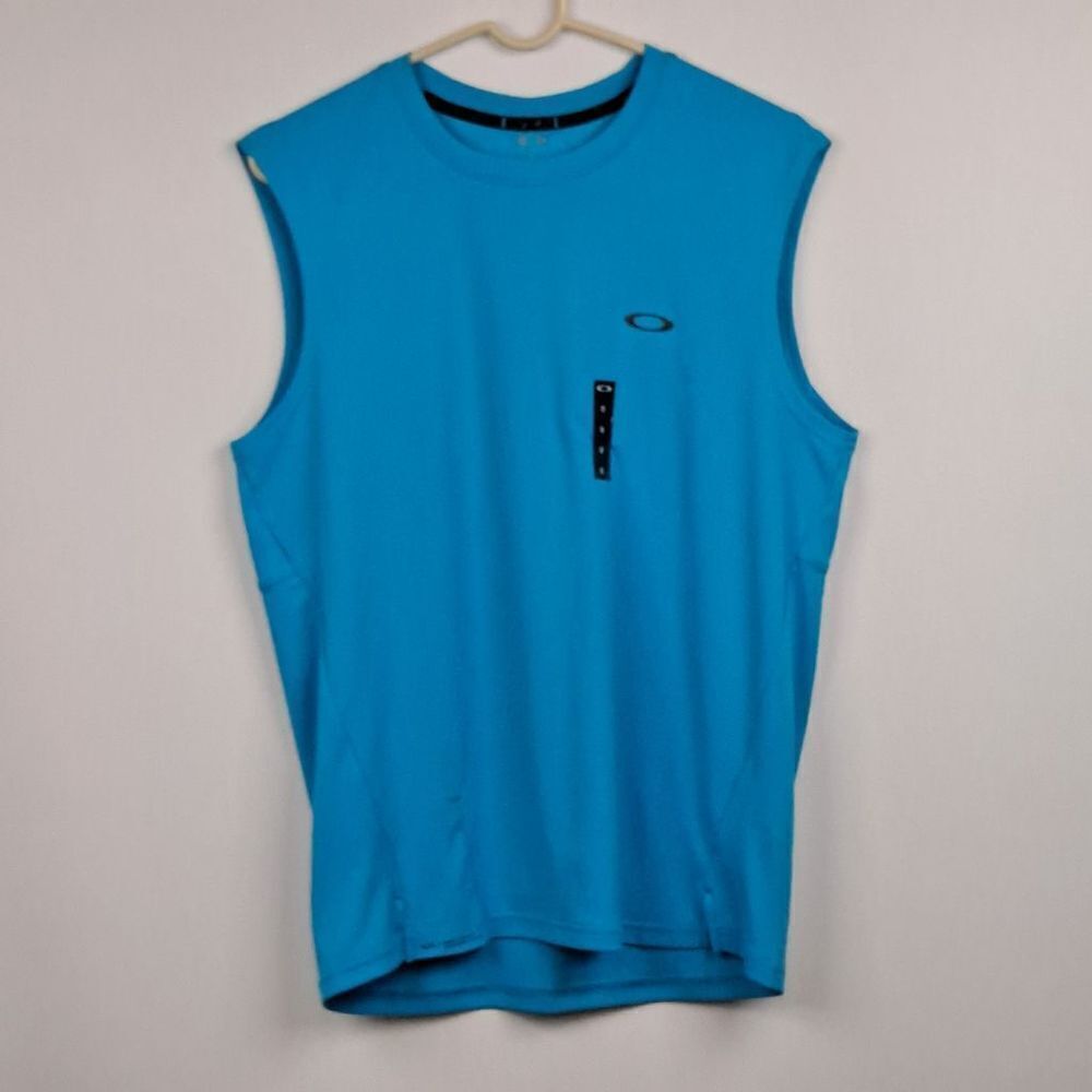 Oakley Mens Windshear tank NWT